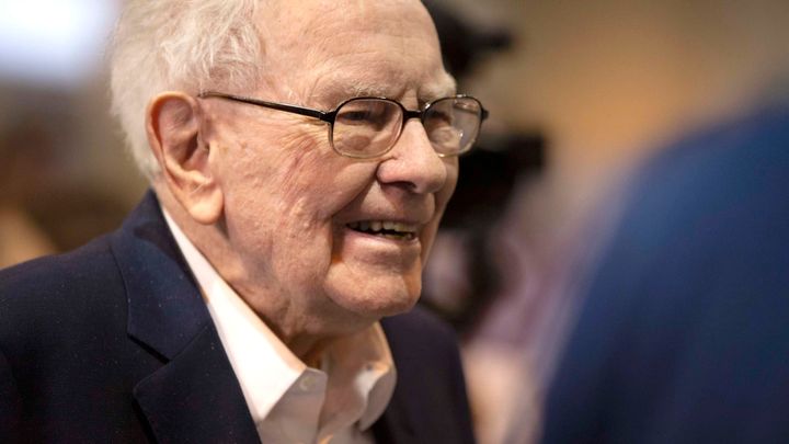 Warren Buffett amasses more cash and sells more stock