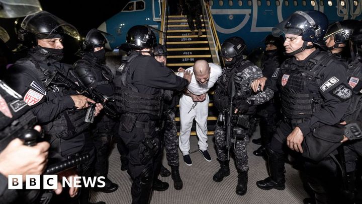 US deports Venezuelans despite court order