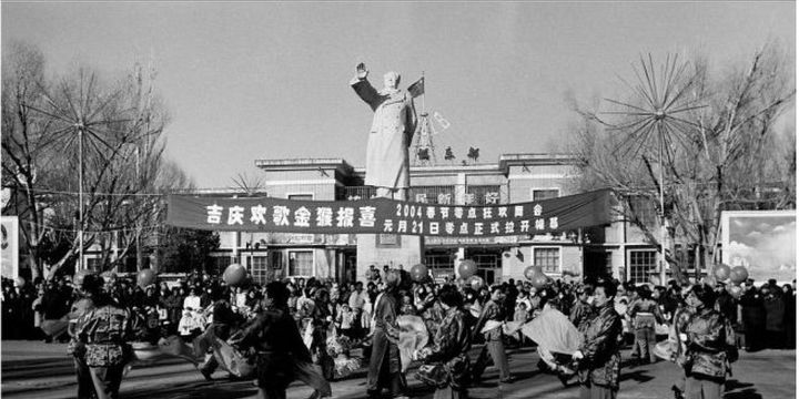 Growing up in “404 Not Found”: China's nuclear city in the Gobi Desert
