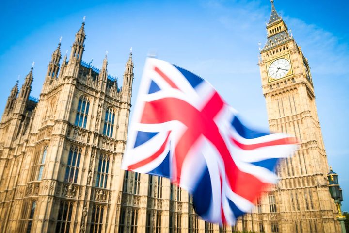 Tech Billionaires Threaten to Flee California–Again