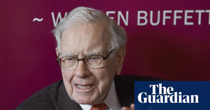 Be fearful when others are greedy Warren Buffett's sharpest lessons in investing