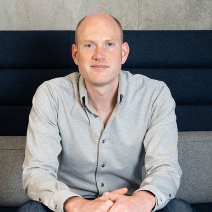 Building an internal agent: Code-driven vs. LLM-driven workflows