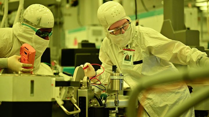 Ex-Samsung engineer accused of giving 10nm DRAM process data to China's CXMT