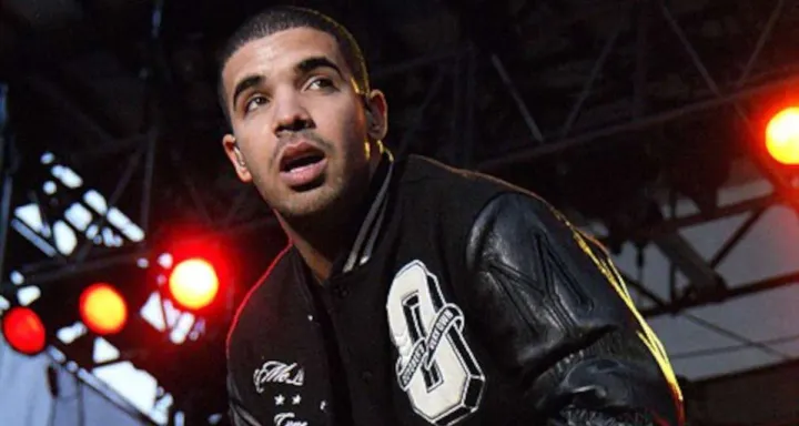 RICO Lawsuit Accuses Drake of Fake Streams