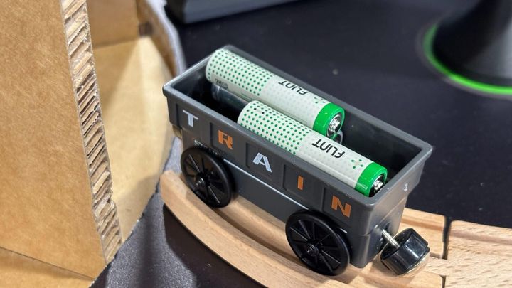 Plant-Based Batteries from CES Are Coming to Your Gadgets Soon