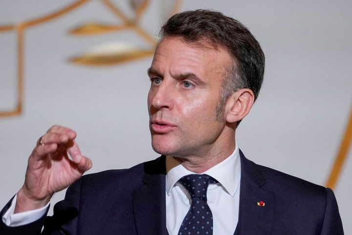 Greenland: Macron warns of 'cascading consequences' if US seizes island