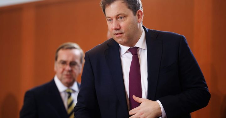 EU-US relationship is 'disintegrating,' says Germany's vice chancellor