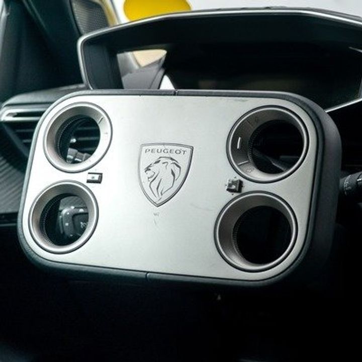 Peugeot's "Hypersquare" Steering Wheel Prioritizes Novelty over UX