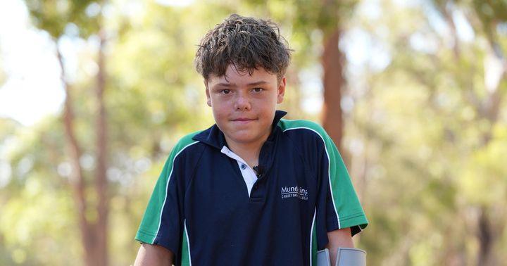 "Superhuman": A 13 year old boy swims 2.5 miles to save family swept out to sea