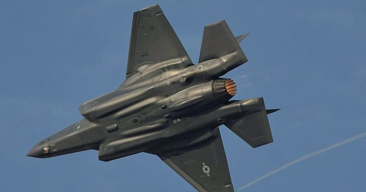 NDP wants Carney to kill U.S. fighter jet contract in favour of Swedish aircraft