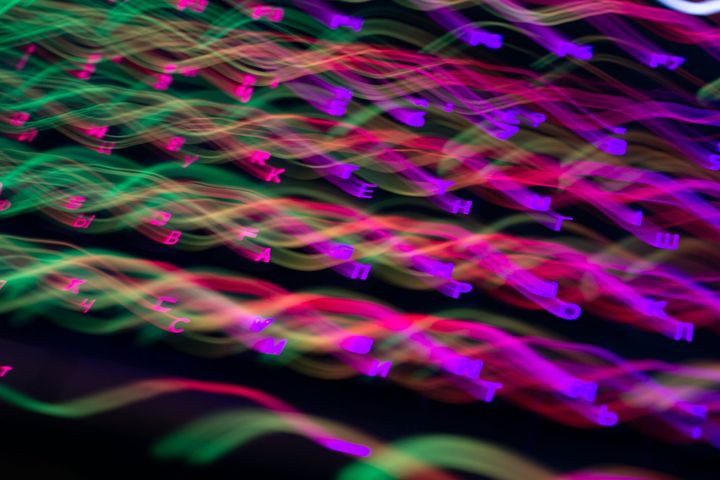 Scientists Send Secure Quantum Keys over 62Mi of Fiber–Without Trusted Devices
