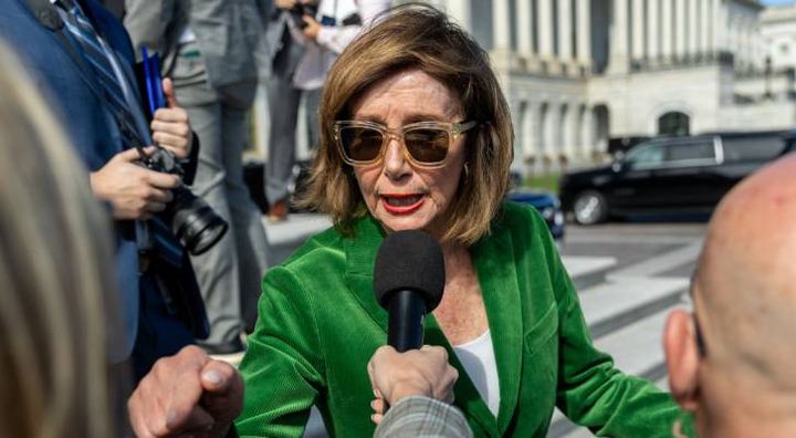 Nancy Pelosi posted up a staggering 16,930% return, beat the market by 581%