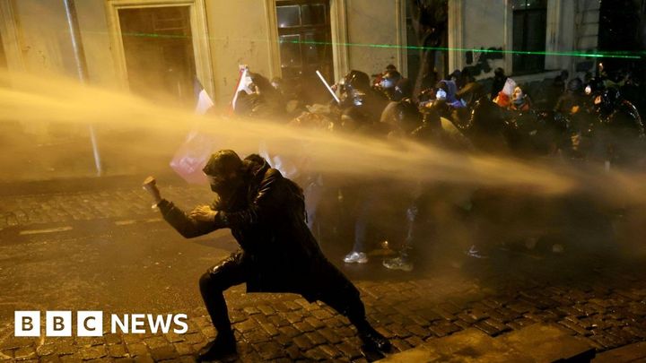 WW1 toxic compound sprayed on Georgian protesters, BBC evidence suggests