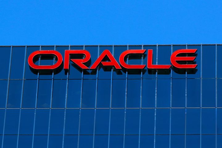 Oracle made a $300B bet on OpenAI. It's paying the price