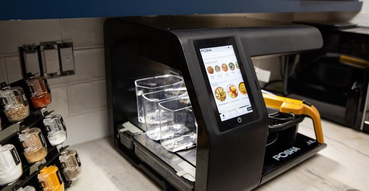 $1,500 robot cooks dinner while I work