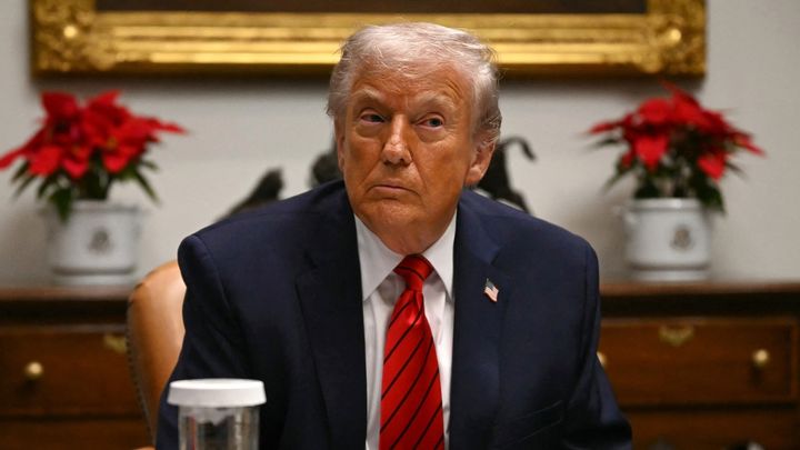 Trump's $1M 'Gold Card' immigration application plan launches