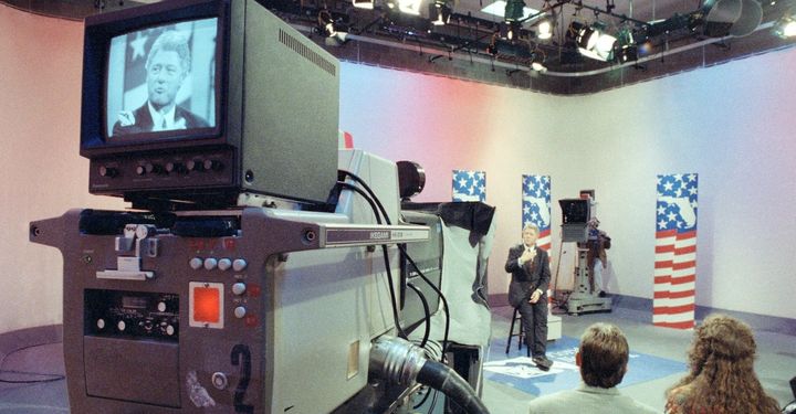 Why Americans Hate the Media (1996)