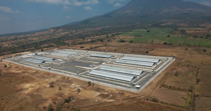 Pulled '60 Minutes' segment on Trump immigration policy accidentally aired