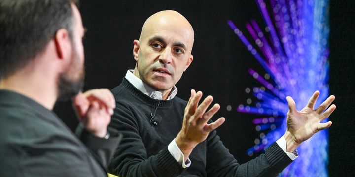 CEO blasts companies with billions in funding but zero revenue