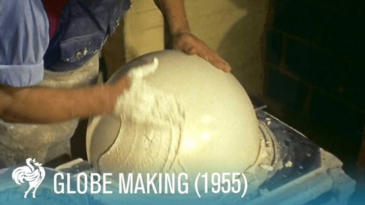 Video Shows How Globes Were Made by Hand in 1955. End of a 500-Year Tradition