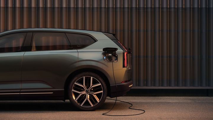 A lithium-ion breakthrough that could boost range and lower costs