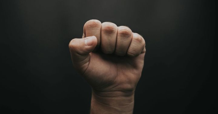 Left-Handers Are More Competitive Than Right-Handers