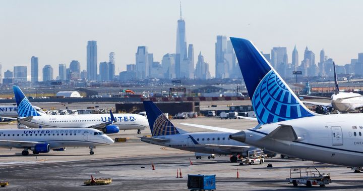 United Airlines says it will boot passengers who refuse to use headphones