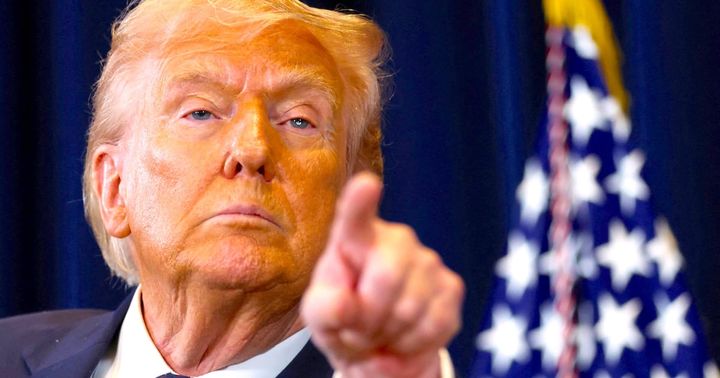 Trump Plots Petty Revenge on Anthropic CEO