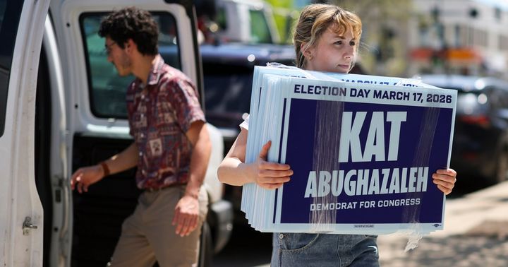 Dark money group pays influencers $1.5K for posts attacking Democratic candidate