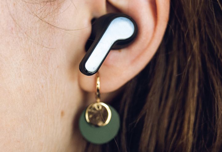 Hazardous substances found in all headphones tested by ToxFREE project